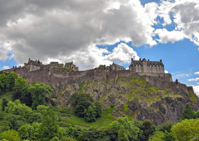 Top 8 Free Things to Do in Edinburgh: Enjoy the City Without Spending a Penny